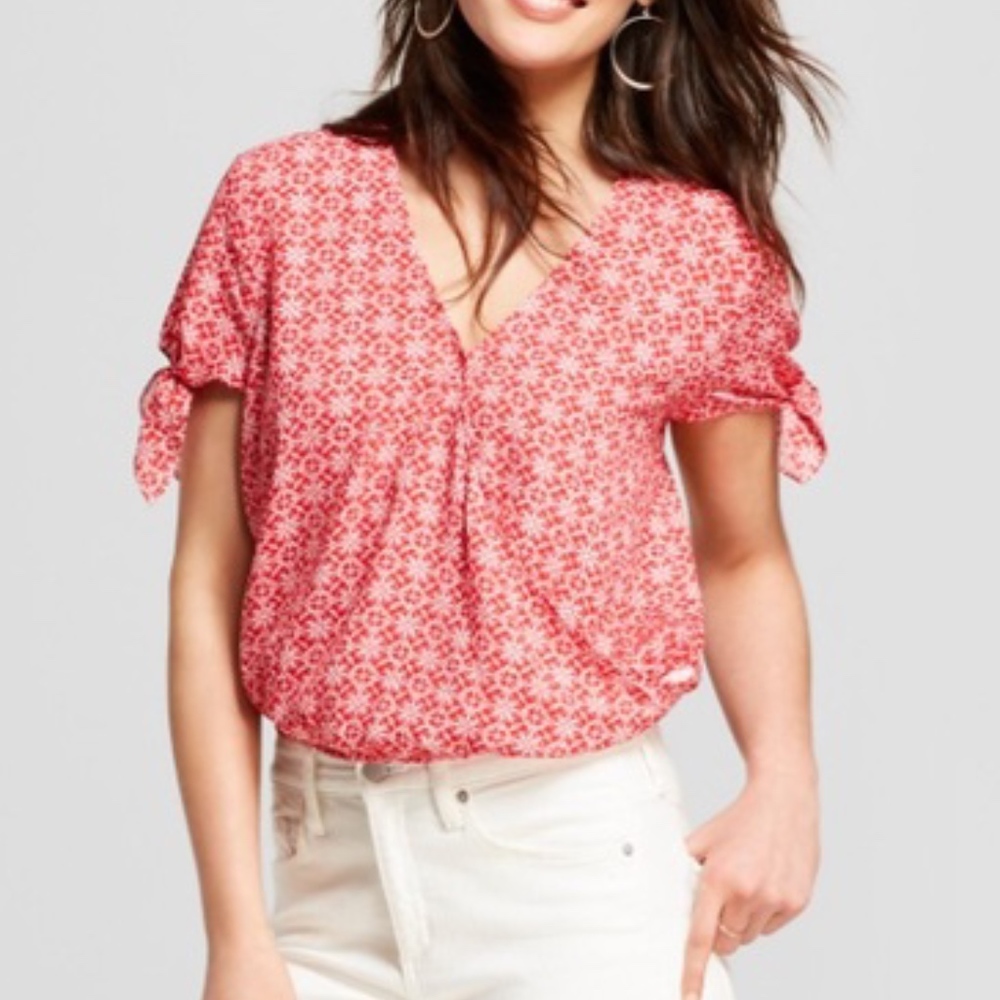 Universal Thread printed surplice top - Picture 2 of 8